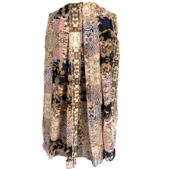 BCBGeneration Ornate Pastel Sleeveless Top, Size M - Picture 3 of 6